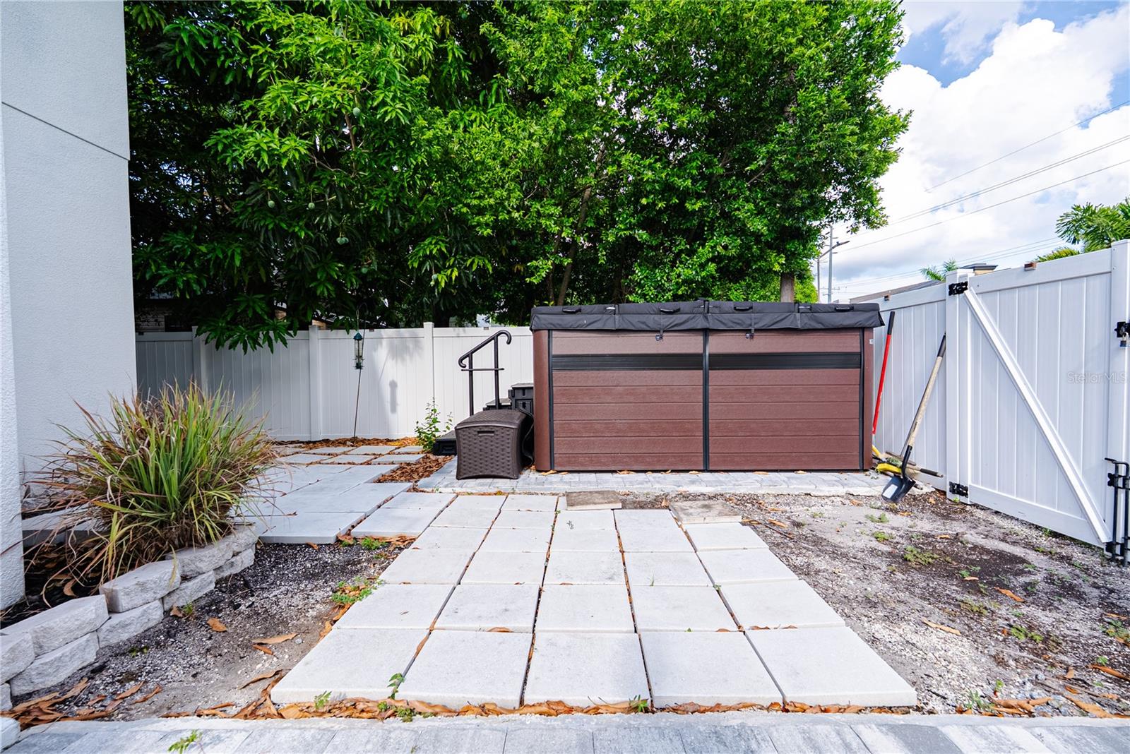 1908 W Nassau St Property Photo 32