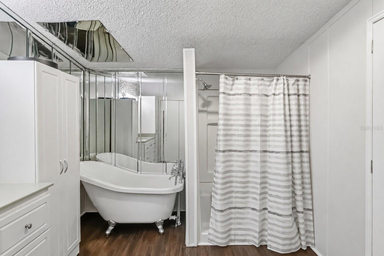 12104 Woodside Dr Property Photo 17