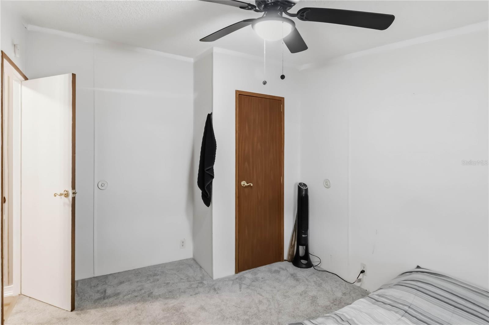 12104 Woodside Dr Property Photo 18