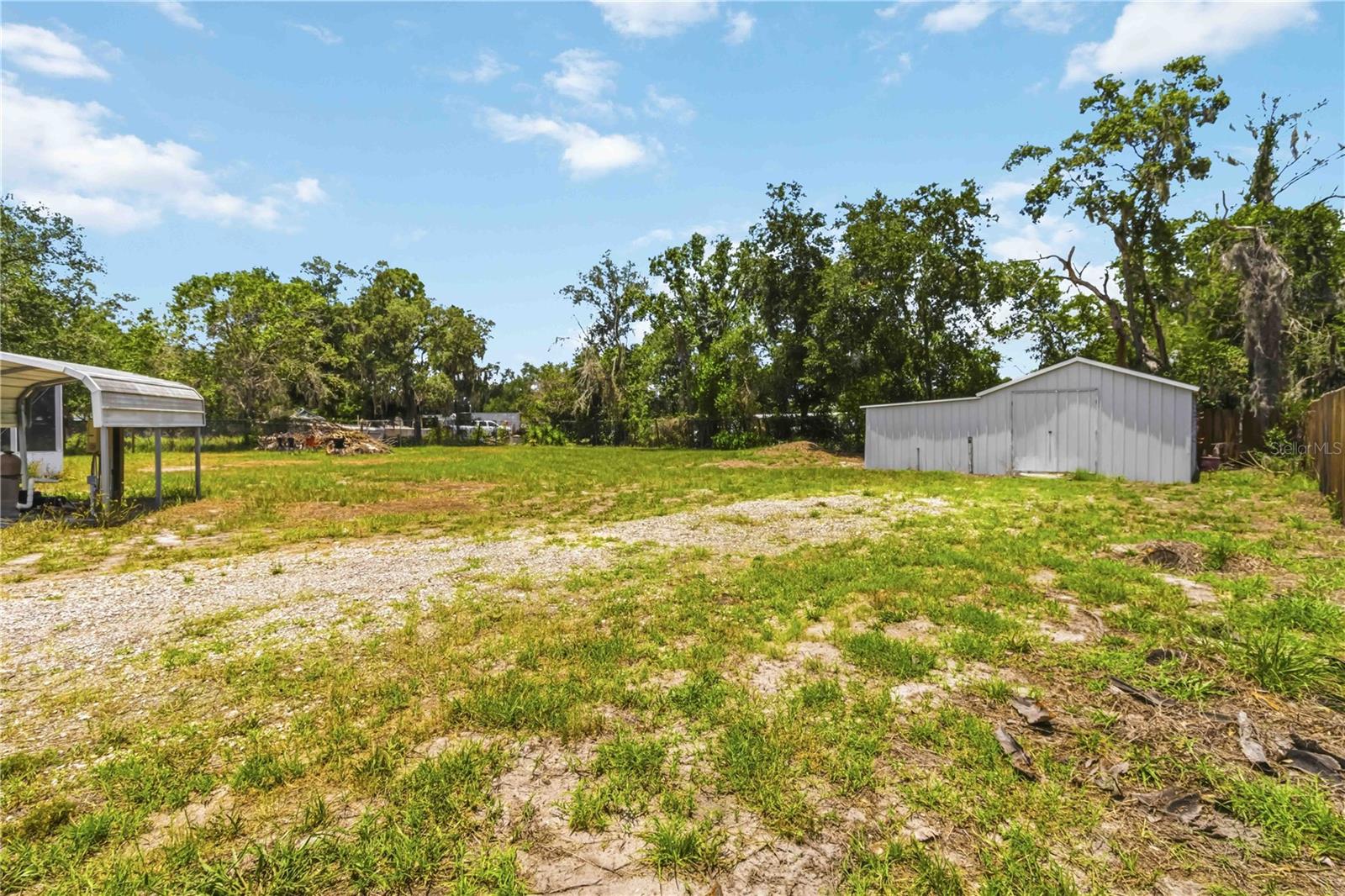 12104 Woodside Dr Property Photo 27