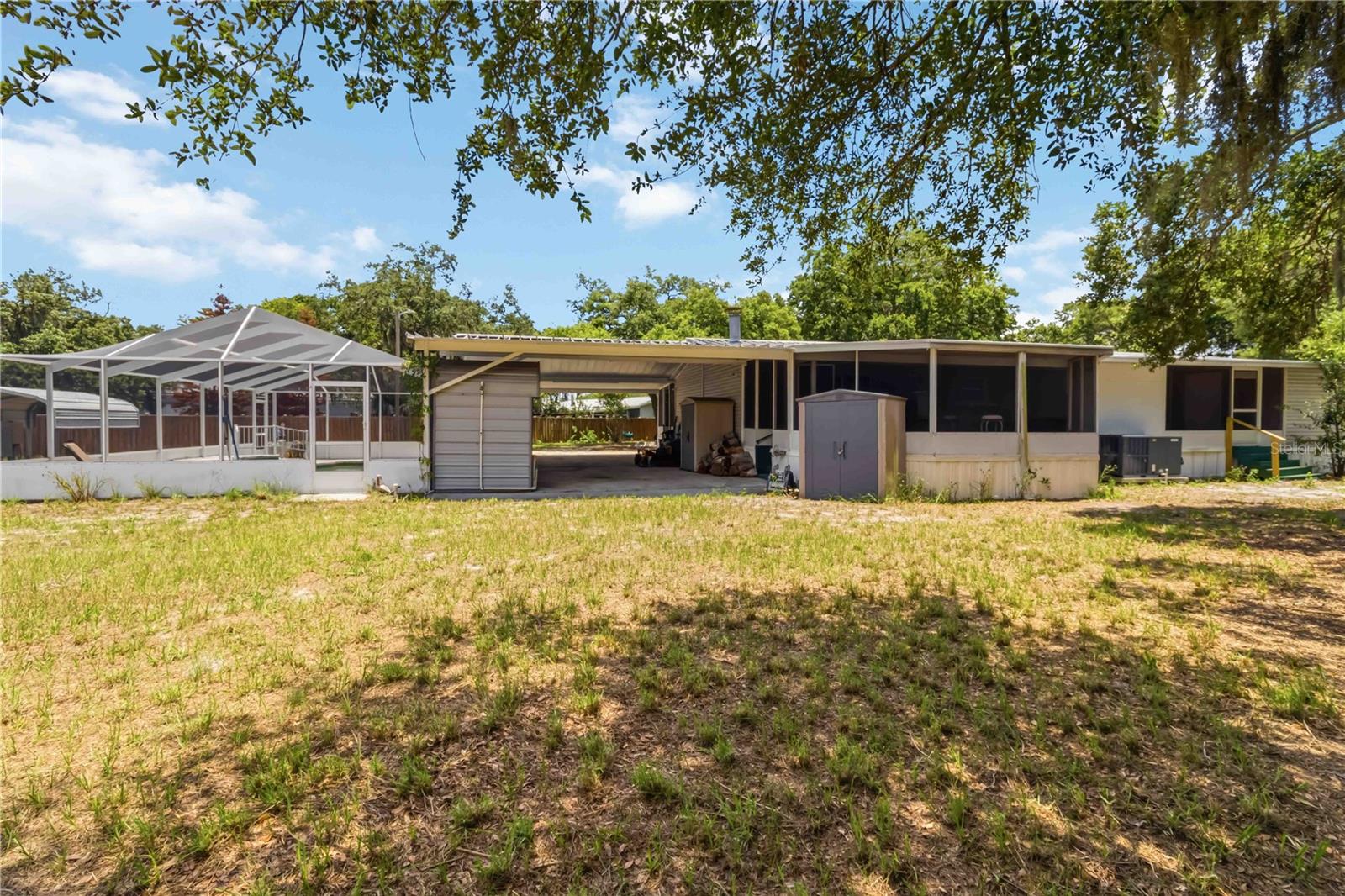 12104 Woodside Dr Property Photo 32