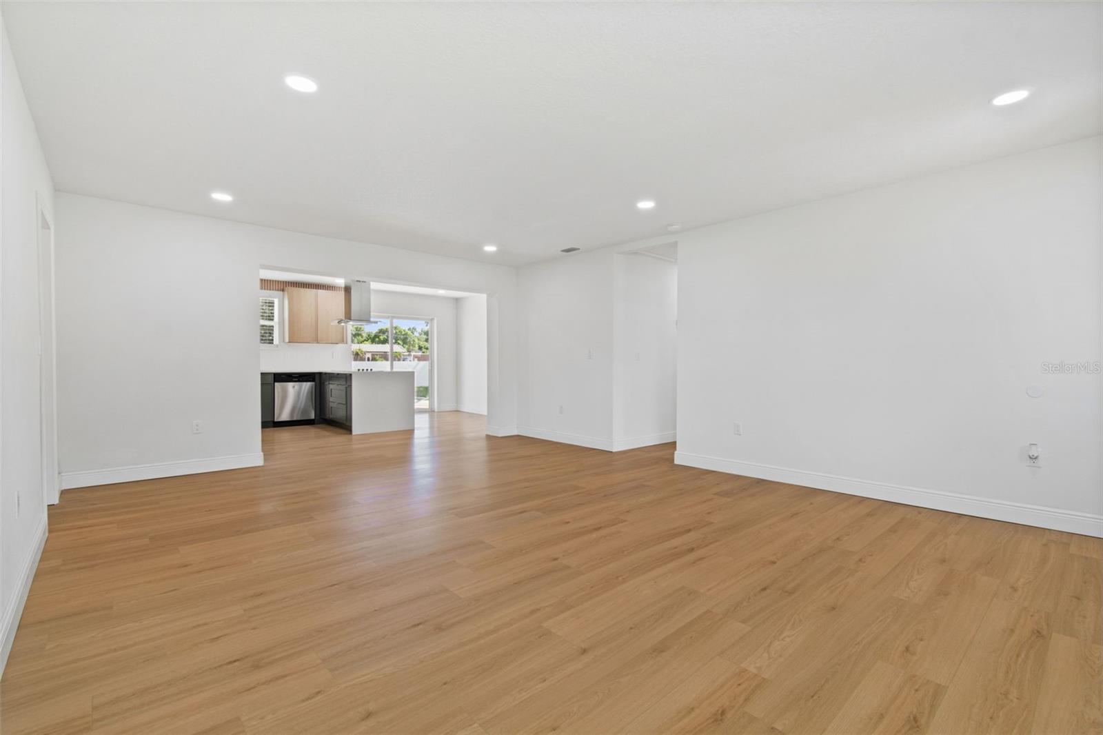 2102 W Ferris Ave Property Photo 10