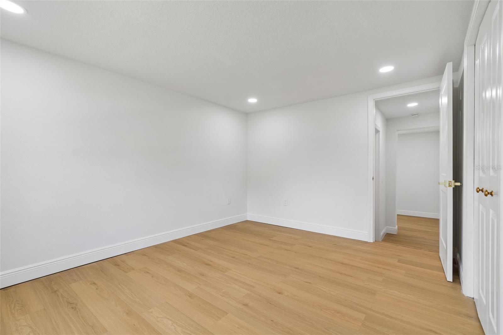 2102 W Ferris Ave Property Photo 29