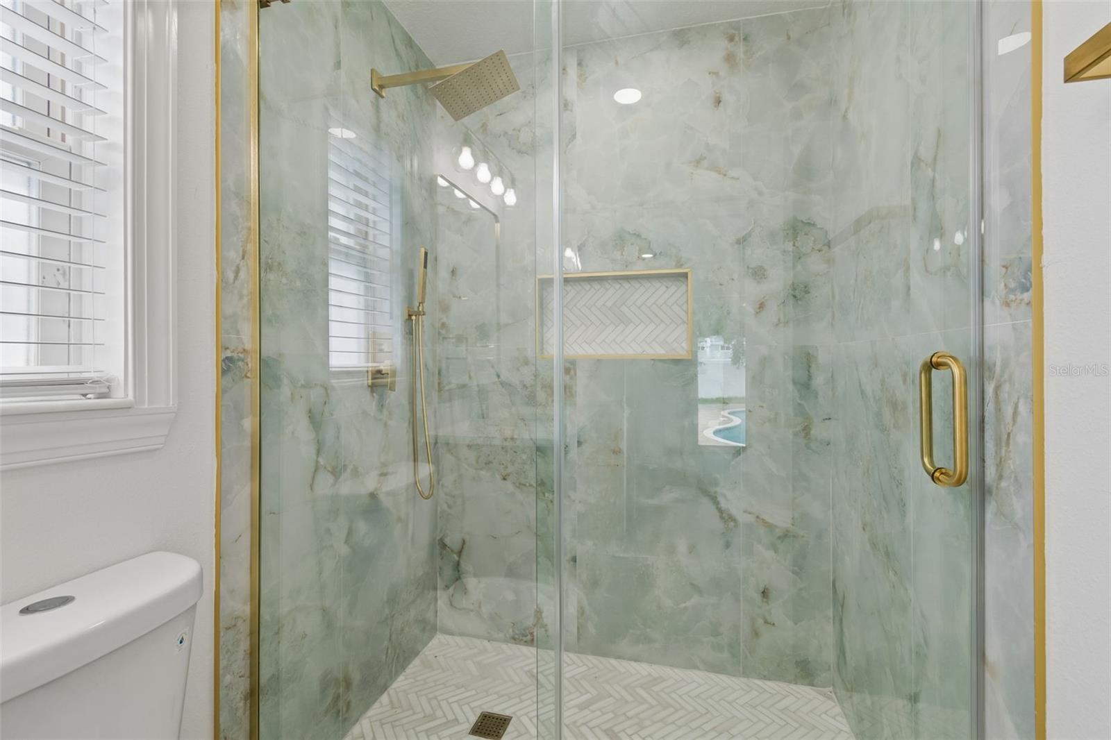 2102 W Ferris Ave Property Photo 44