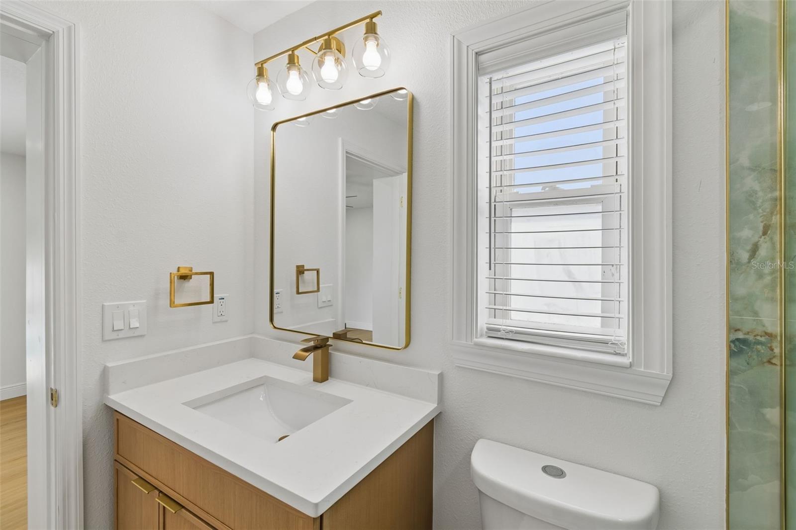 2102 W Ferris Ave Property Photo 45