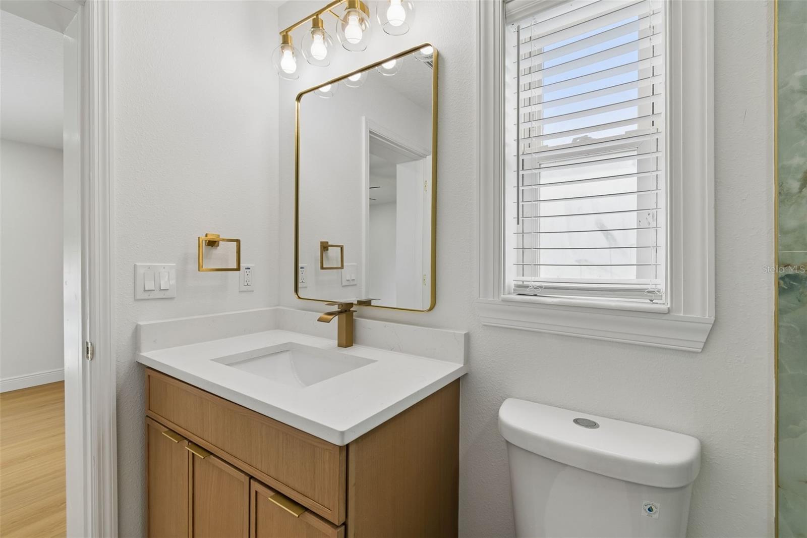 2102 W Ferris Ave Property Photo 46