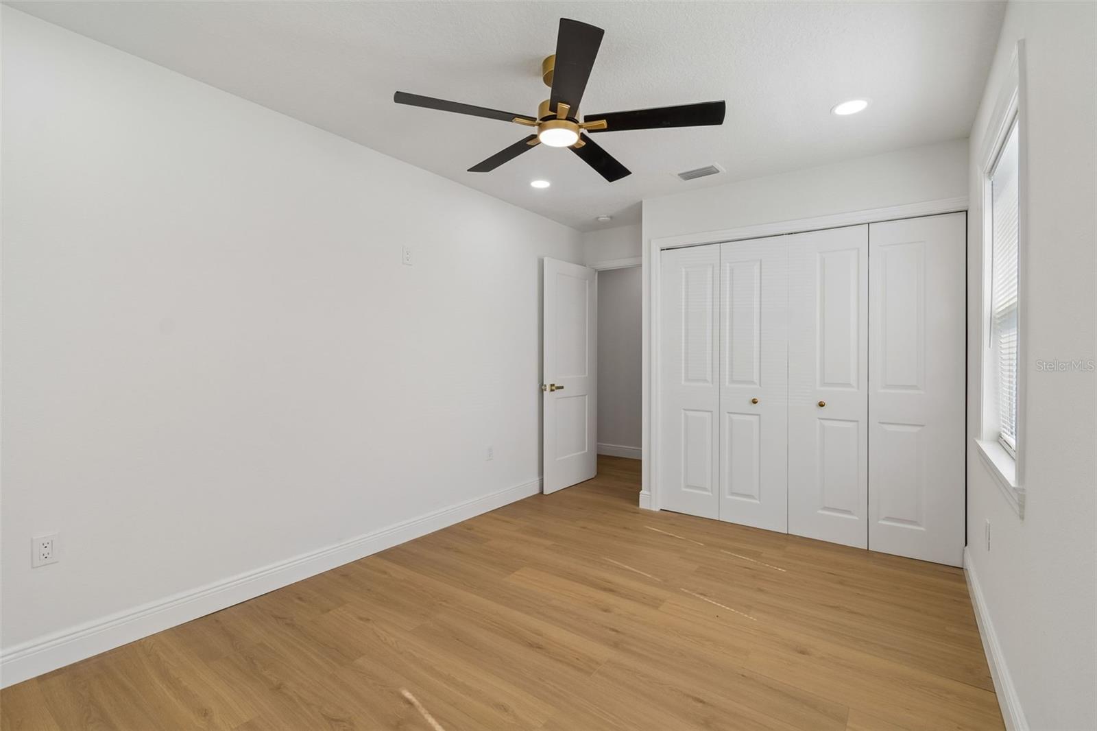 2102 W Ferris Ave Property Photo 54