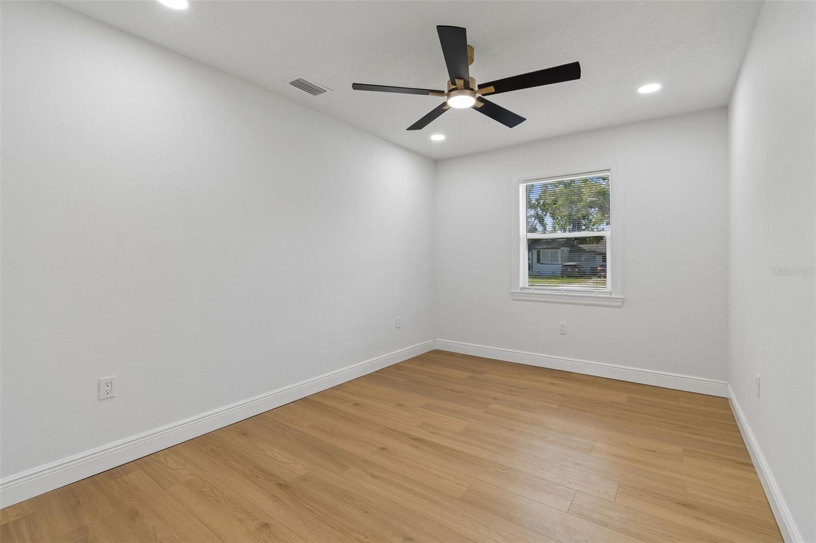 2102 W Ferris Ave Property Photo 56