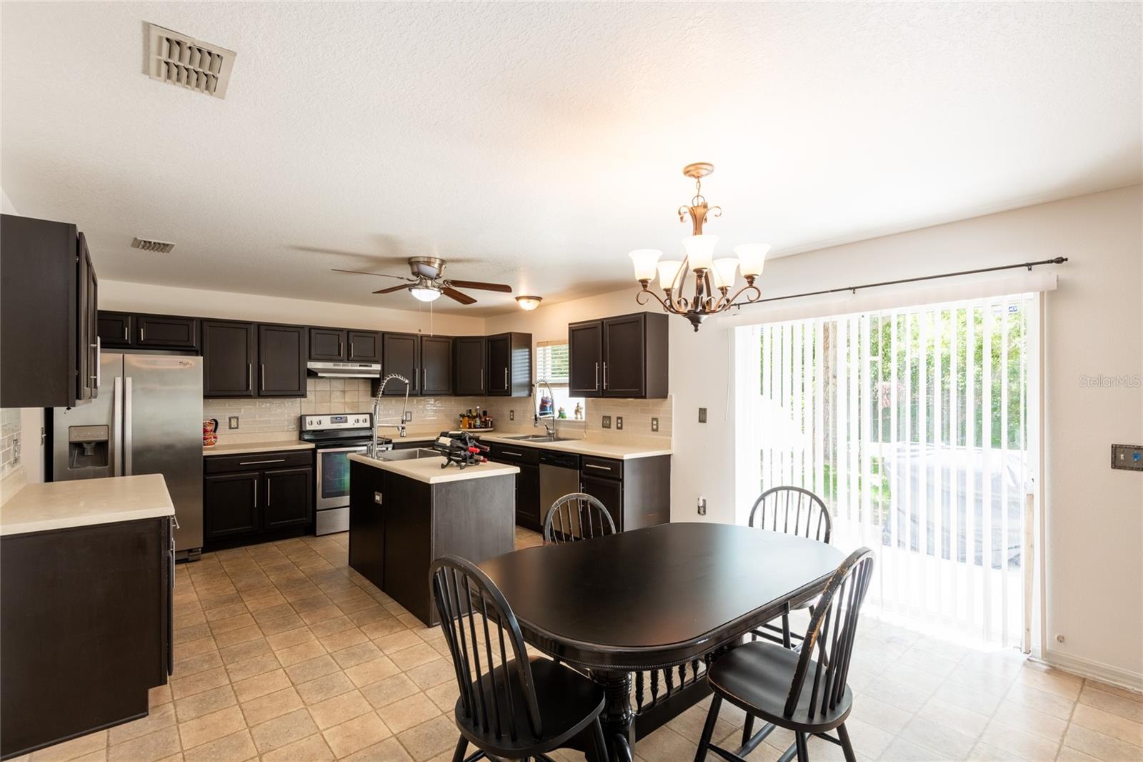 3142 Bellericay Ln Property Photo 11