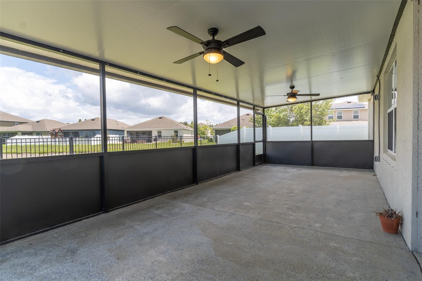 10662 Park Meadowbrooke Dr Property Photo 27