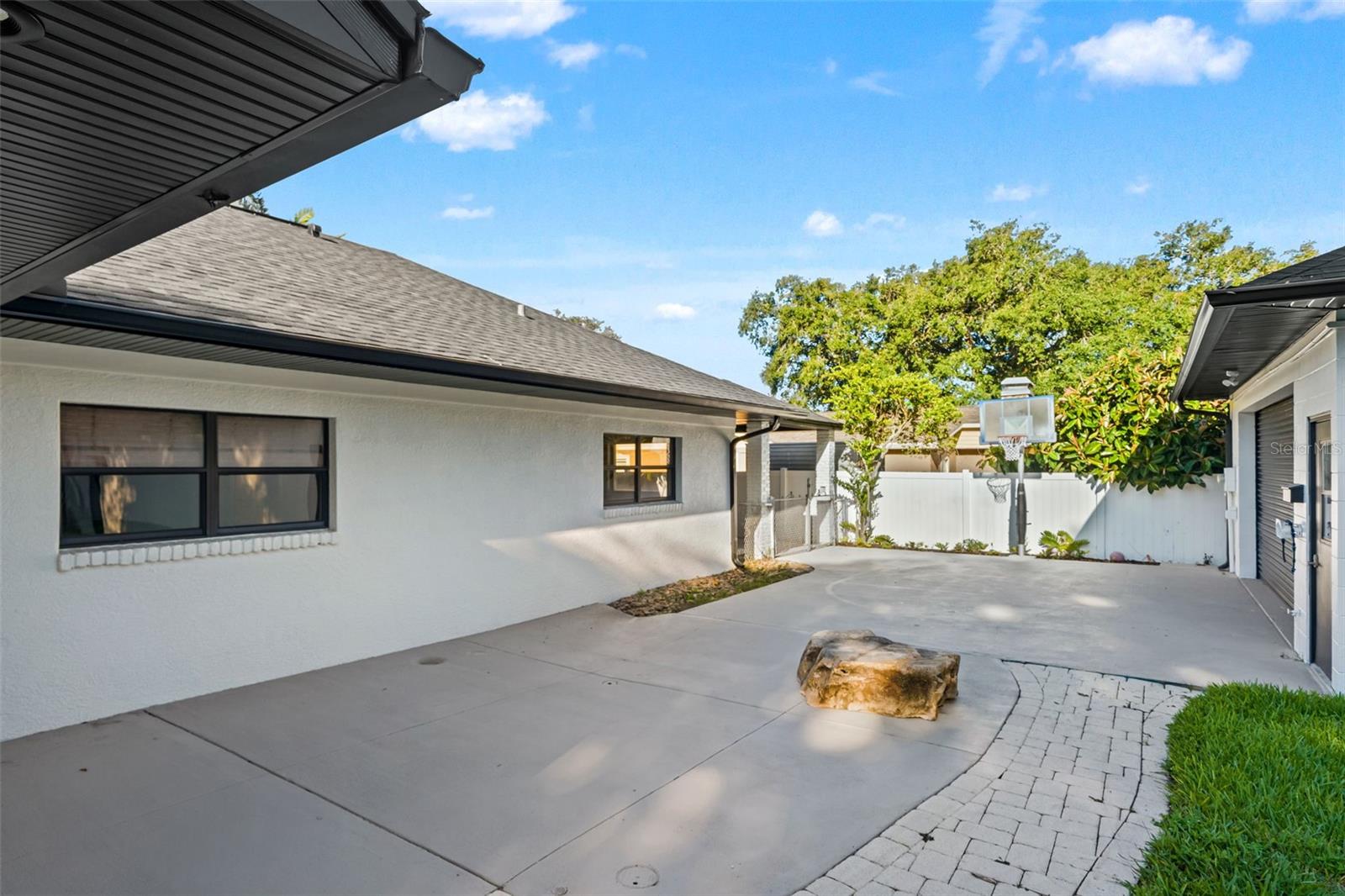 2521 Lake Ellen Dr Property Photo 47