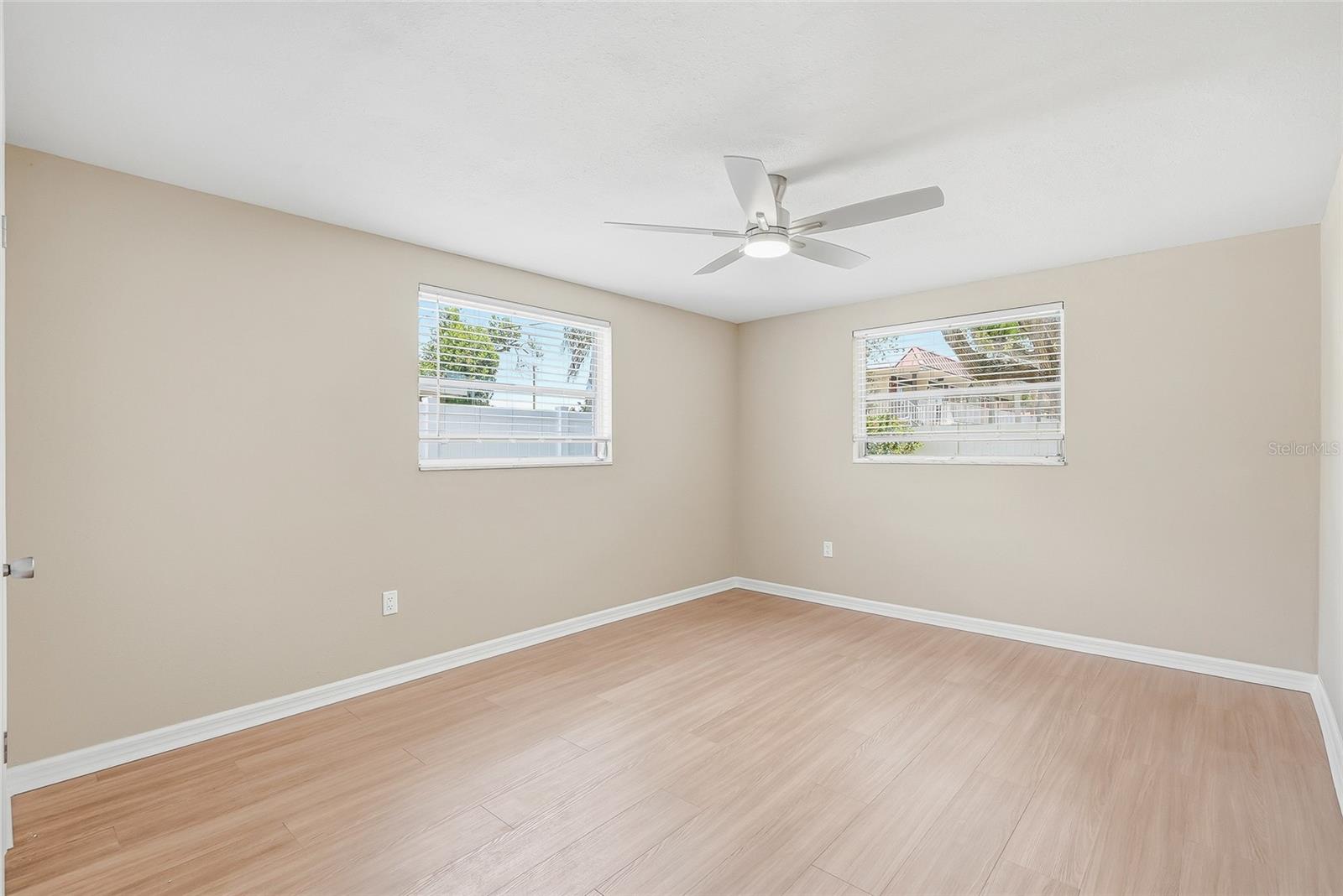 10837 Premier Ave Property Photo 16