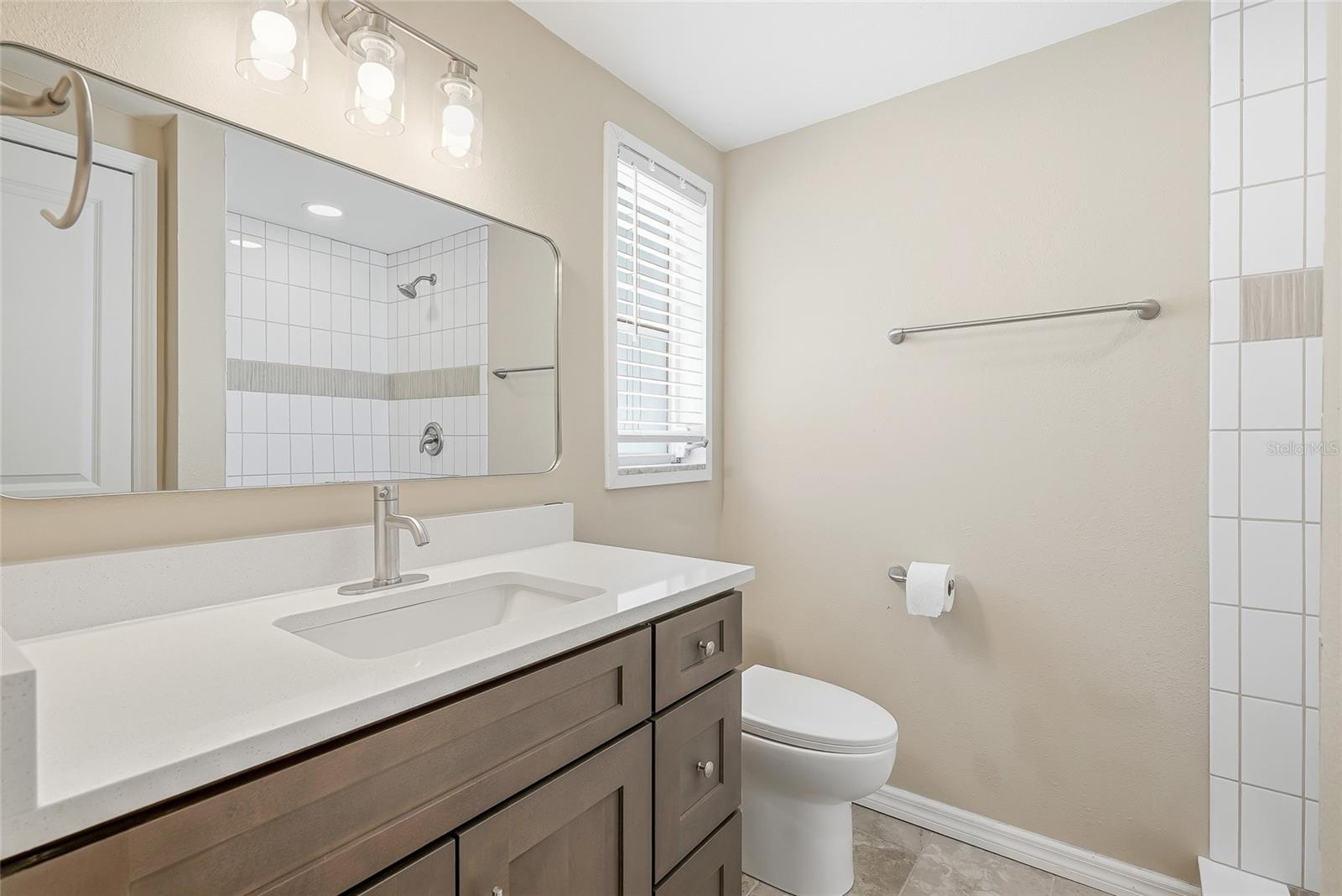 10837 Premier Ave Property Photo 22
