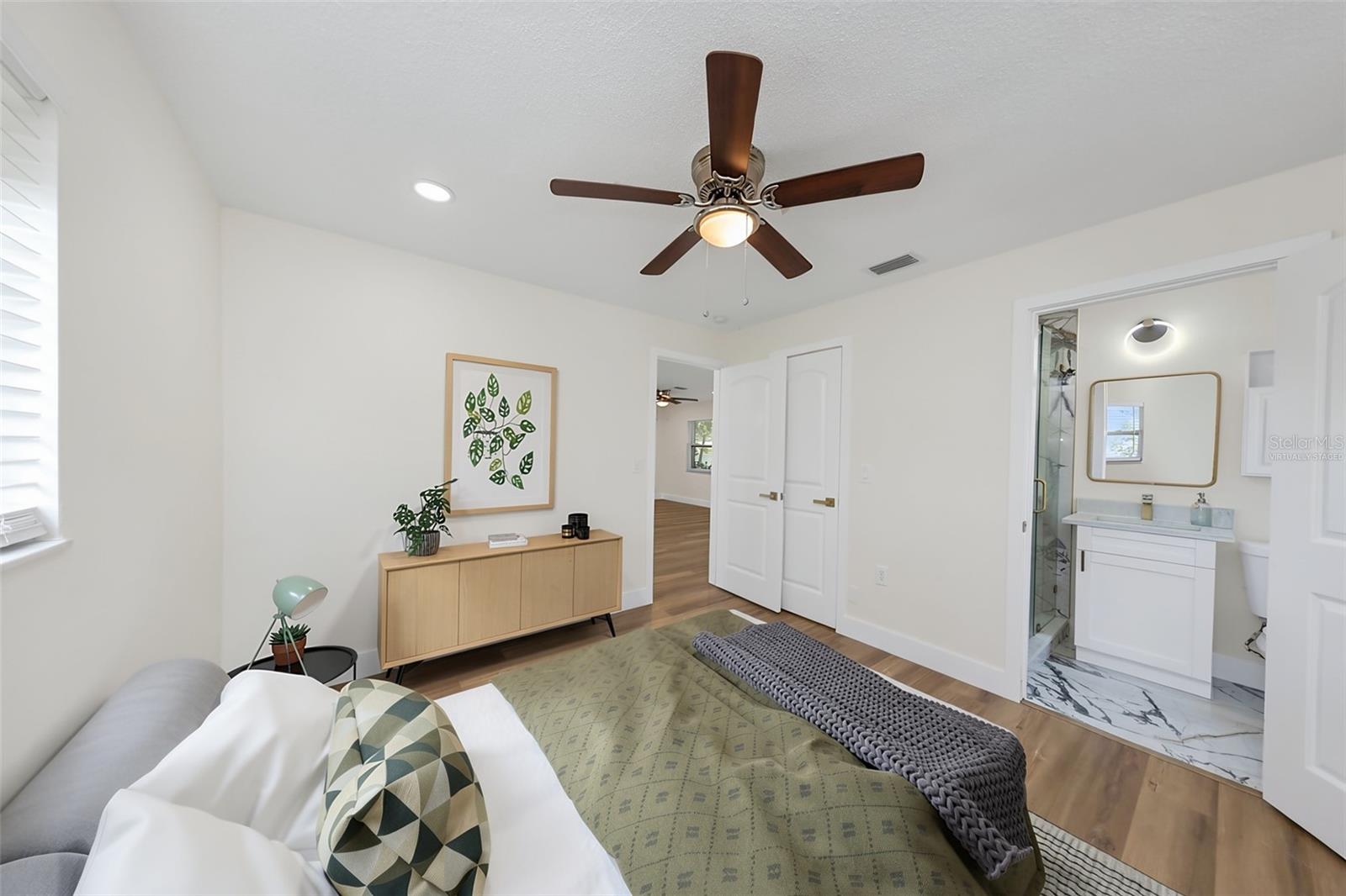 1806 Vancouver Dr Property Photo 14