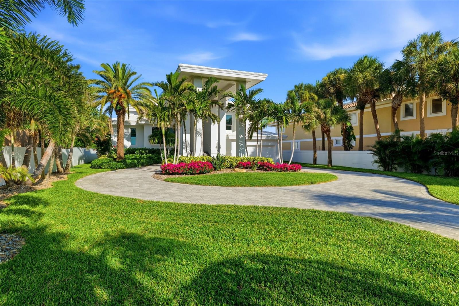 1480 Gulf Blvd Property Photo 5