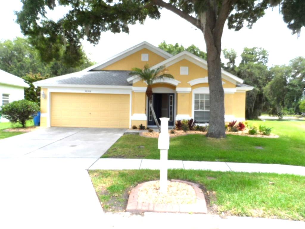 30709 Lanesborough Cir Property Photo 3