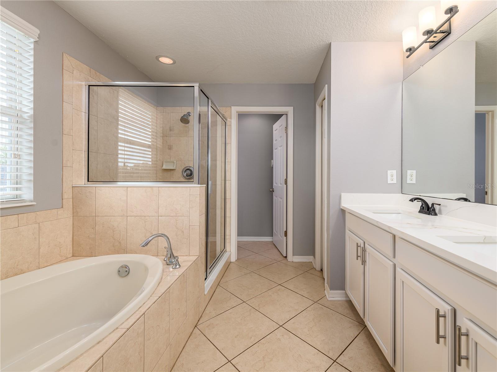 12833 Geneva Glade Dr Property Photo 27