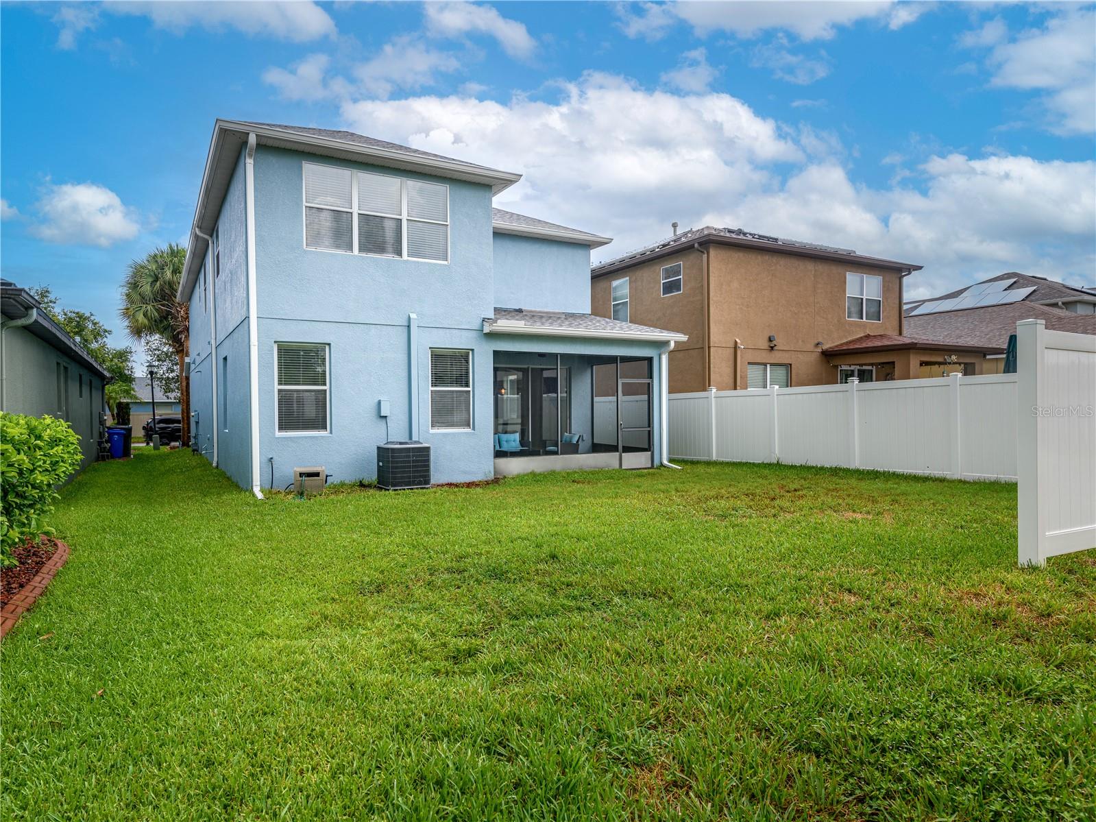 12833 Geneva Glade Dr Property Photo 45