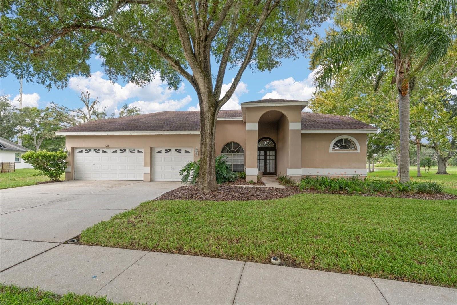 684 SAMANTHA DR Property Photo 1