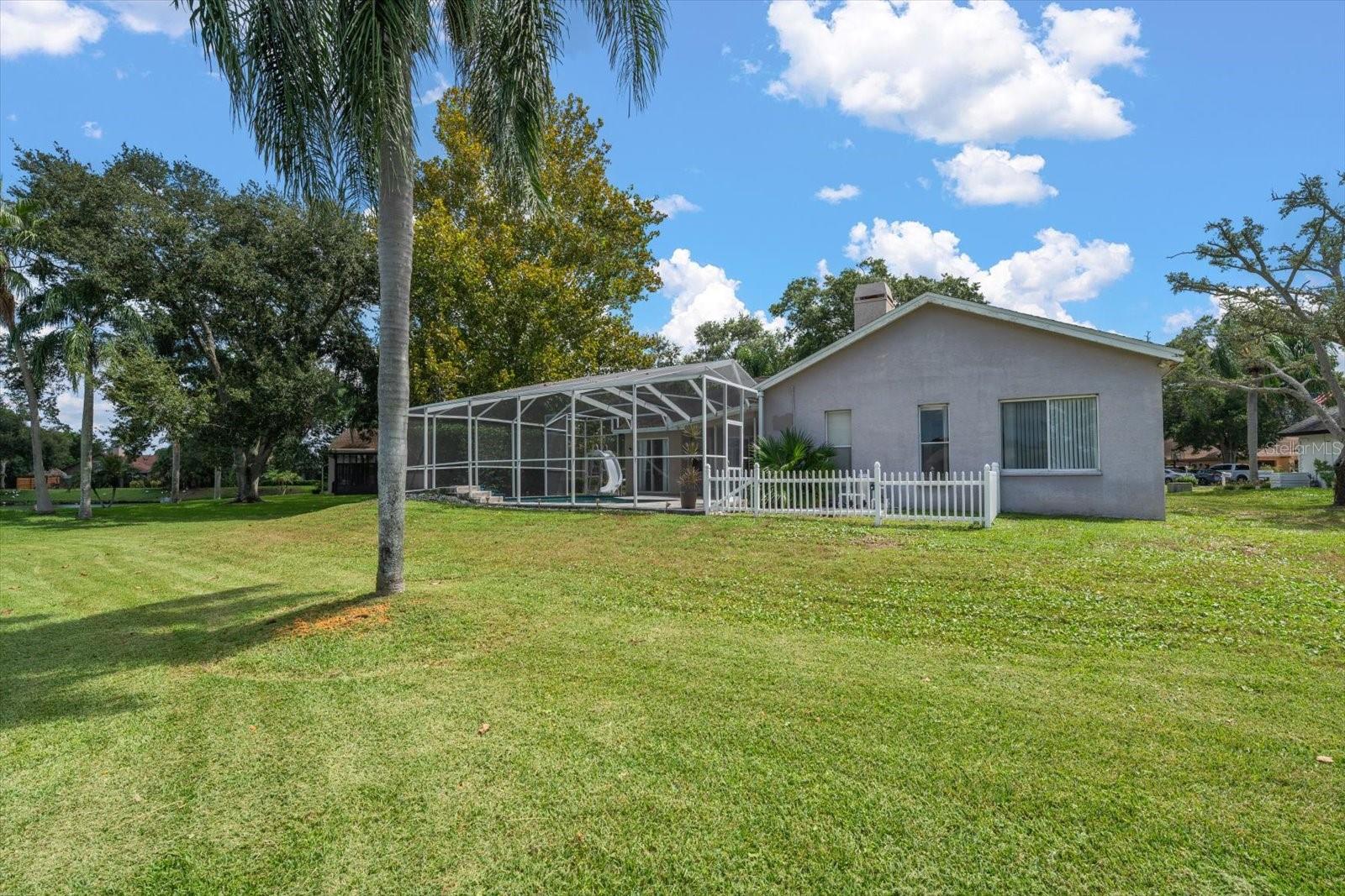 684 Samantha Dr Property Photo 25
