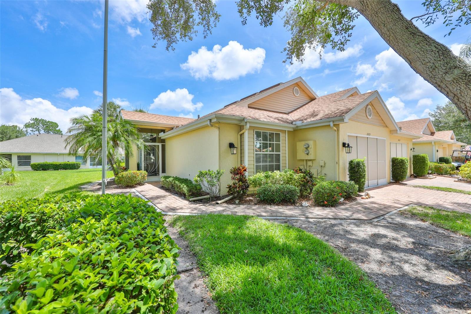 2429 New Haven Cir Property Photo 1