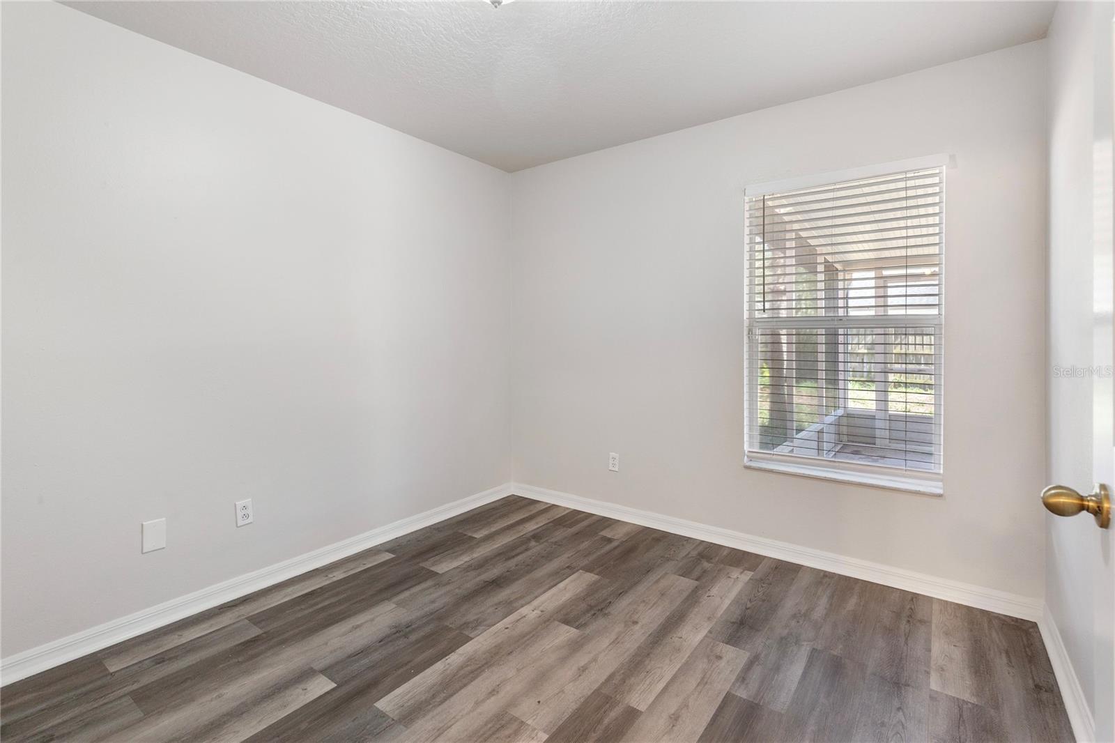 7456 Oxford Garden Cir Property Photo 9