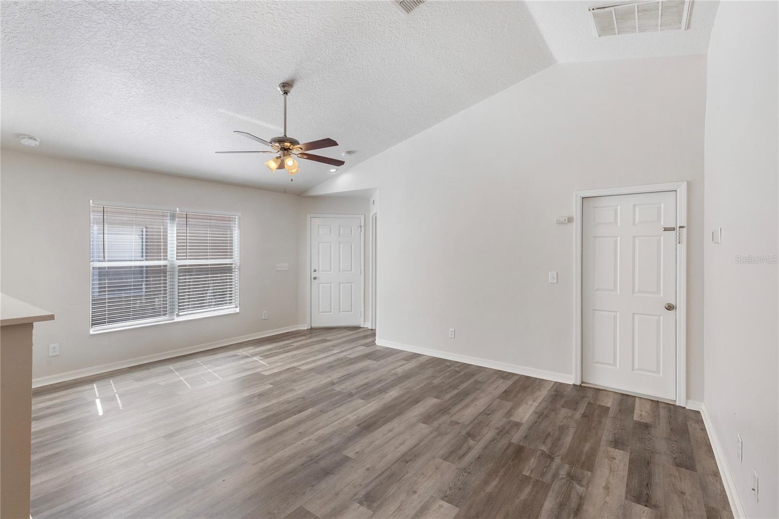 7456 Oxford Garden Cir Property Photo 13