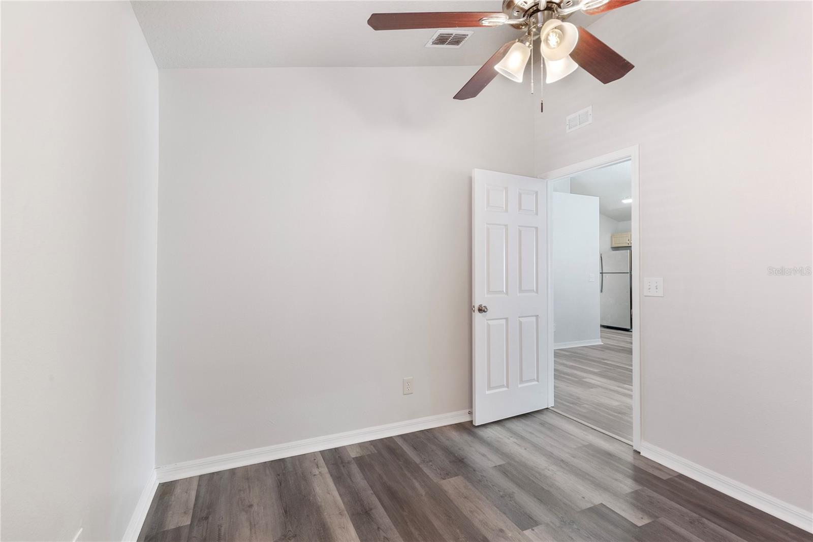 7456 Oxford Garden Cir Property Photo 15