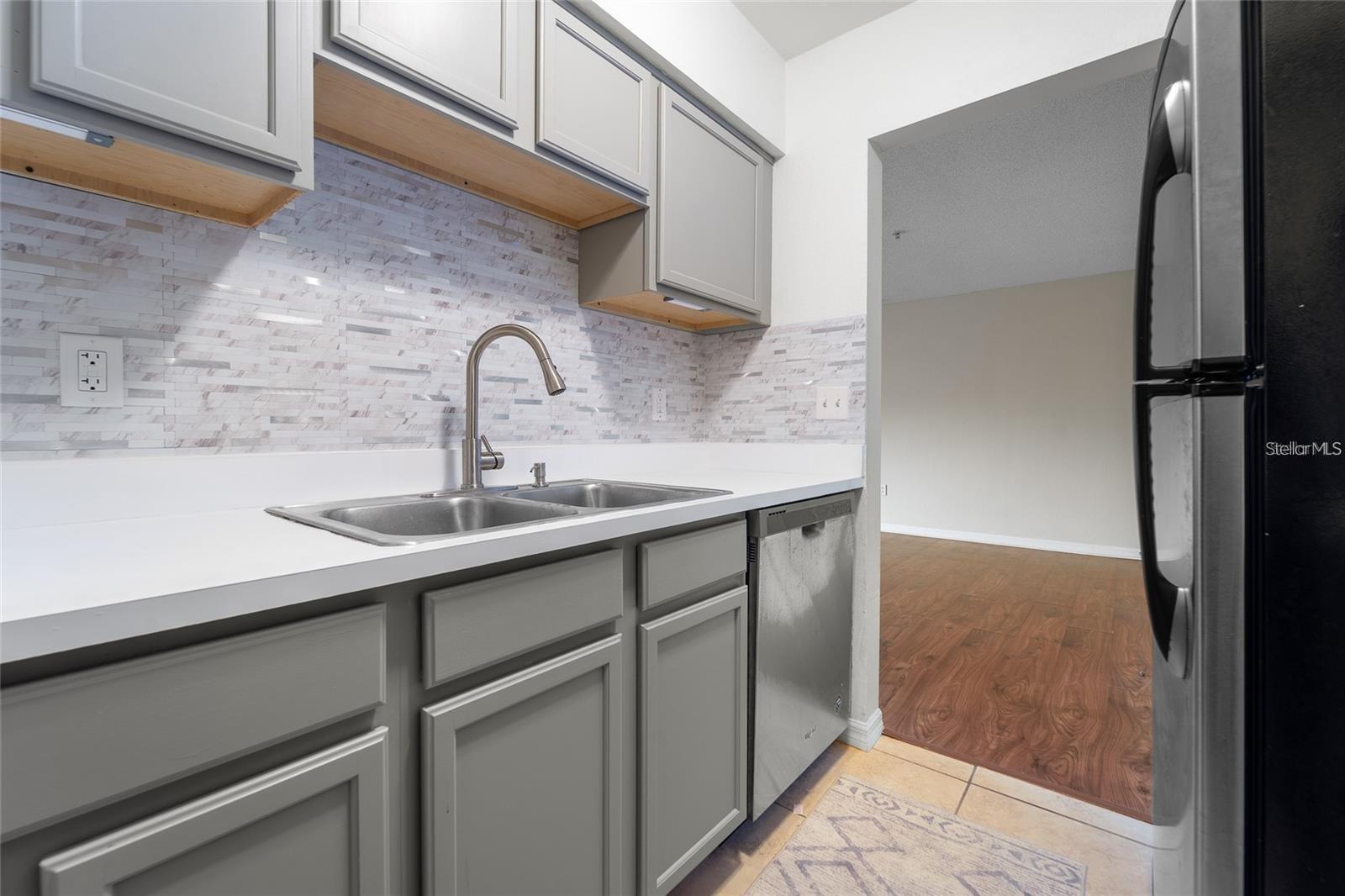 406 S Cedar Ave #307 Property Photo 9