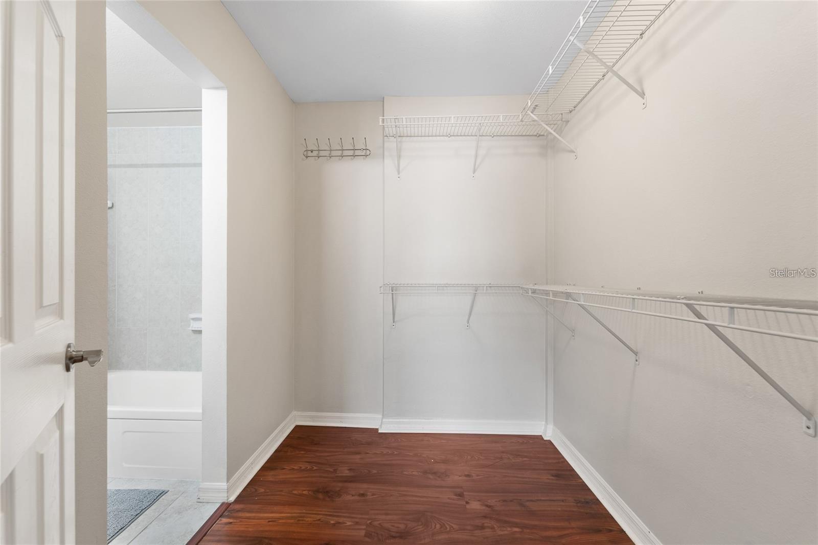 406 S Cedar Ave #307 Property Photo 15