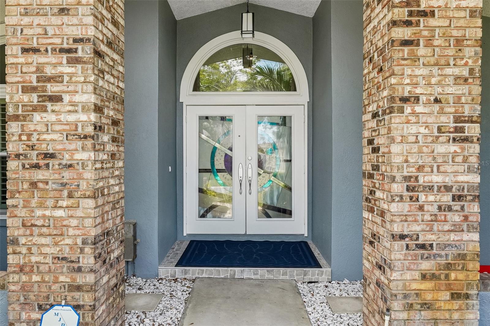 14426 Mark Dr Property Photo 3