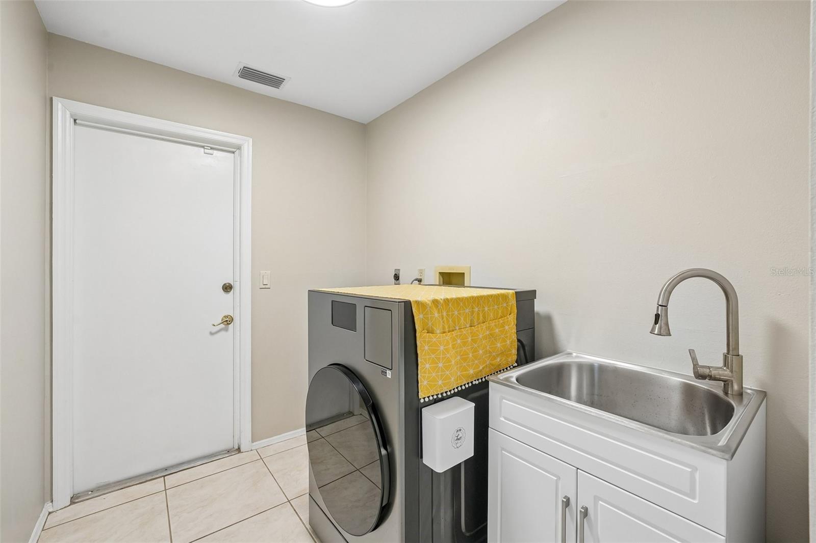 14426 Mark Dr Property Photo 25