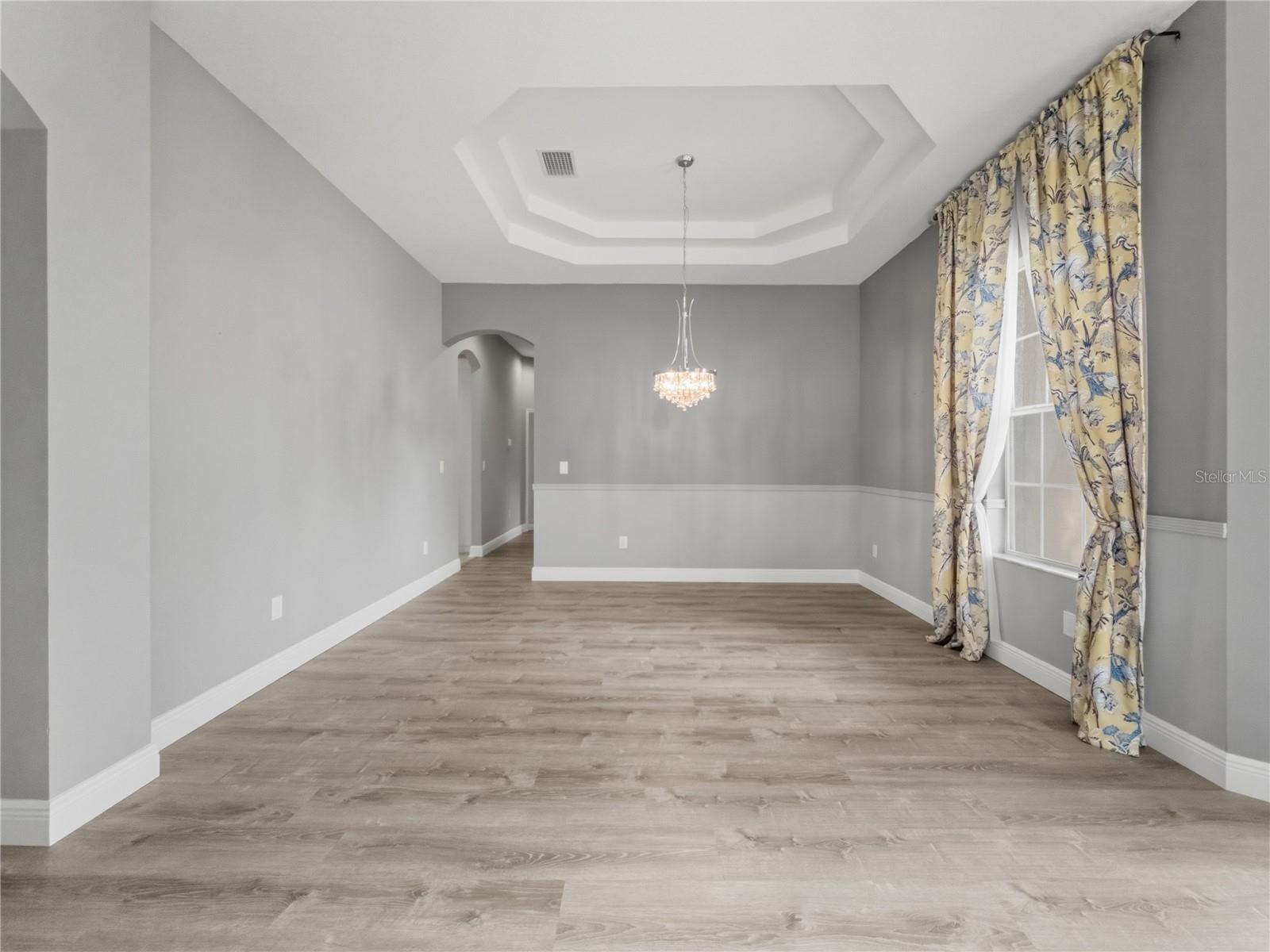 11530 Oyster Bay Cir Property Photo 4
