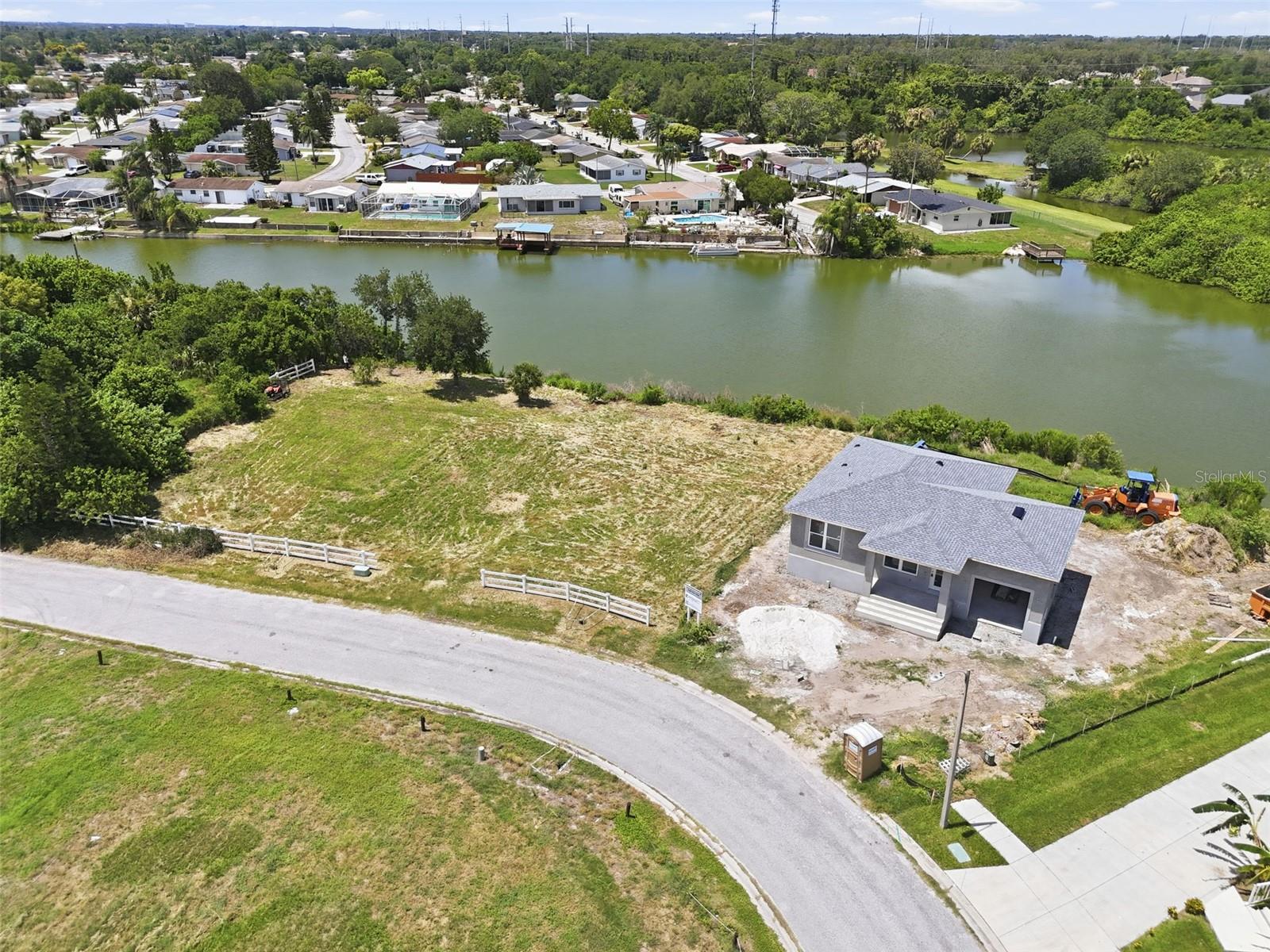 1504 Jackson Dr Property Photo 3