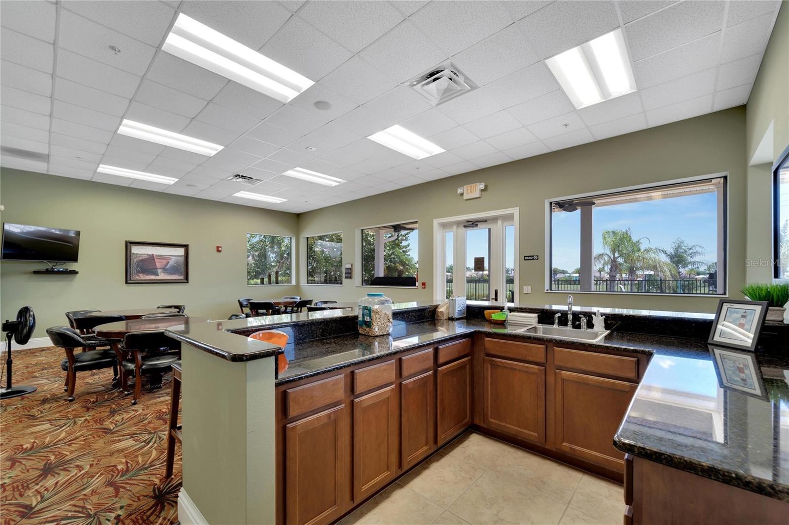 3258 Red Tail Hawk Dr Property Photo 17