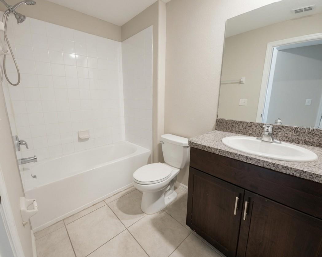 838 Olive Conch St Property Photo 6