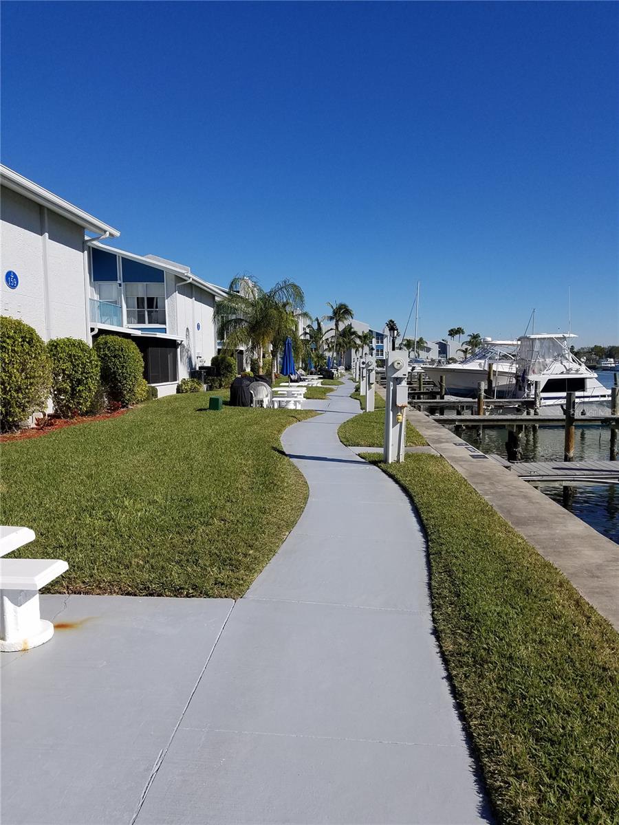171 Medallion Blvd #b Property Photo 8
