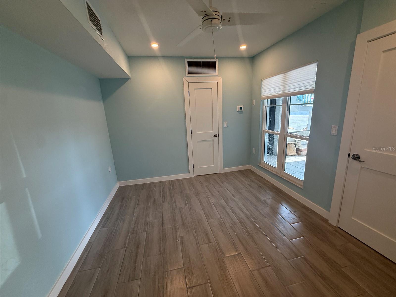 171 Medallion Blvd #b Property Photo 26