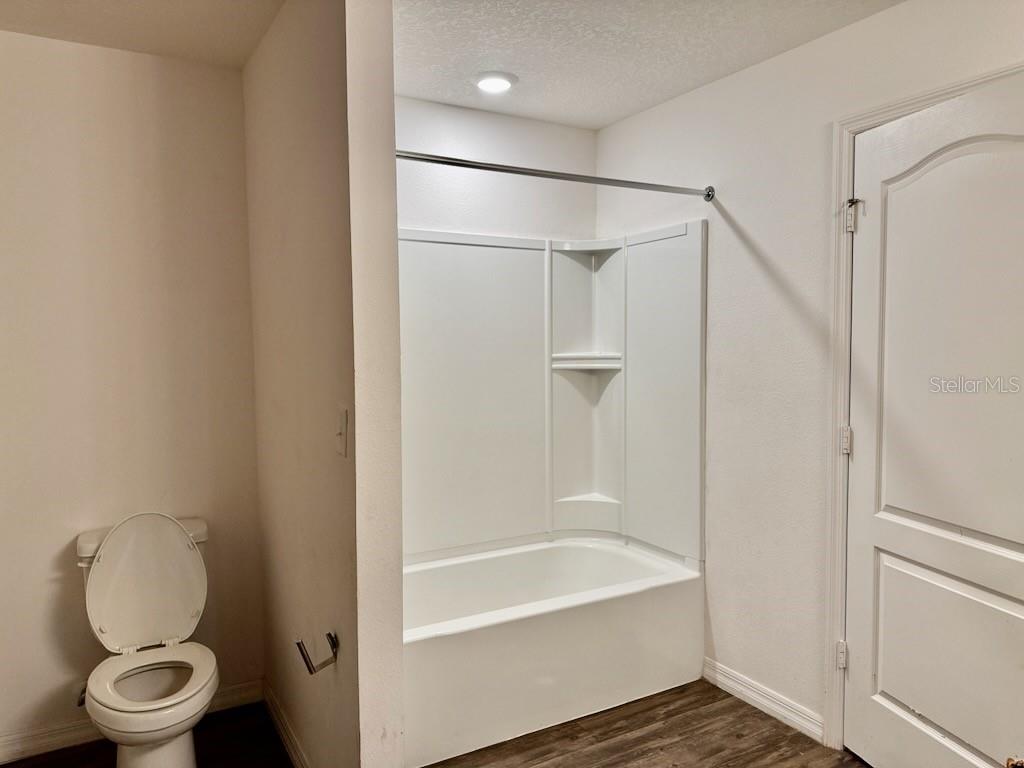 1740 Chatham Green Cir Property Photo 8