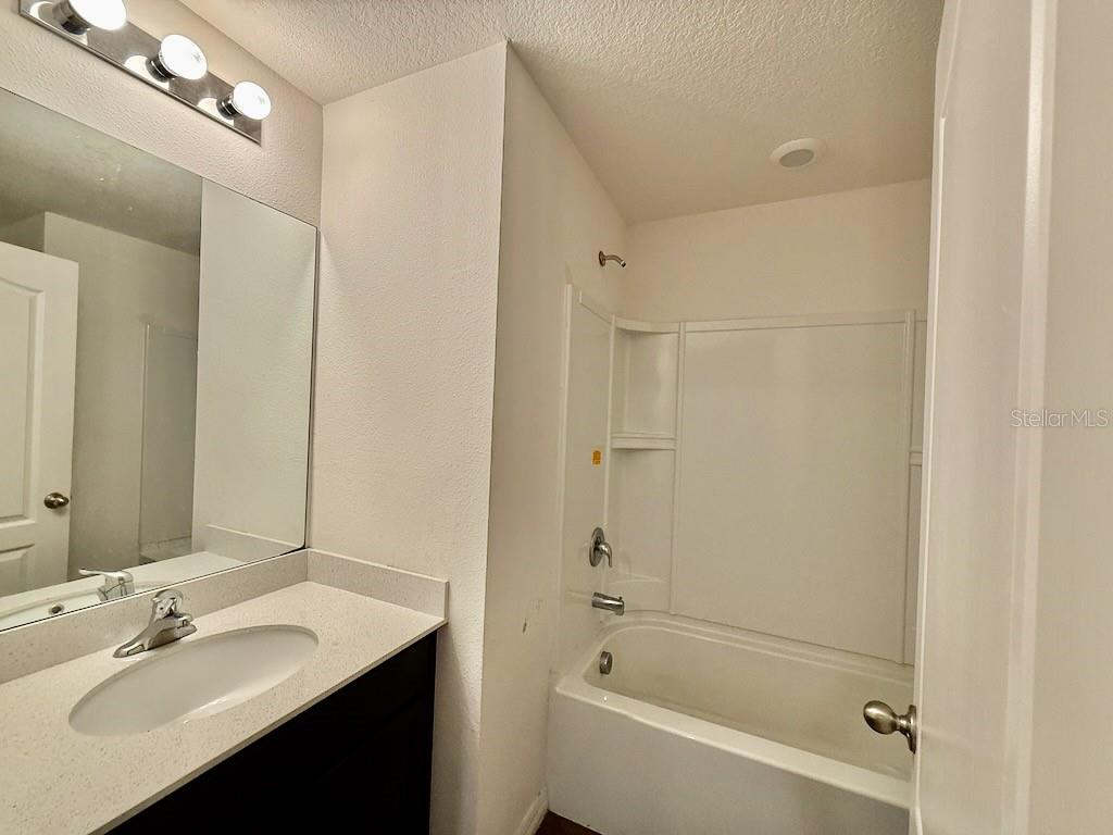 1740 Chatham Green Cir Property Photo 14