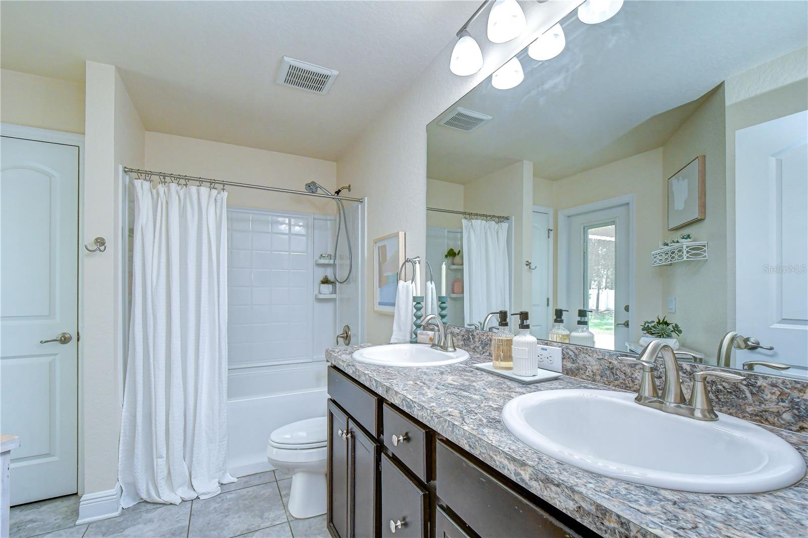 3358 Ponytail Ct Property Photo 24