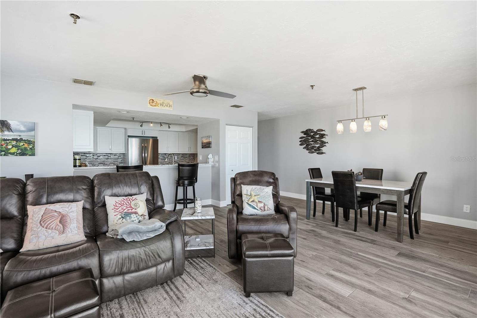 16330 Gulf Blvd #306 Property Photo 7