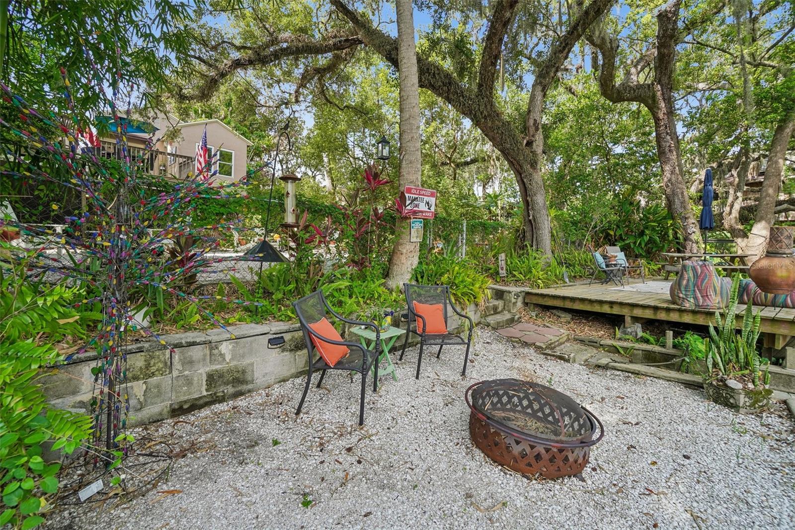 1204 E Park Cir Property Photo 64