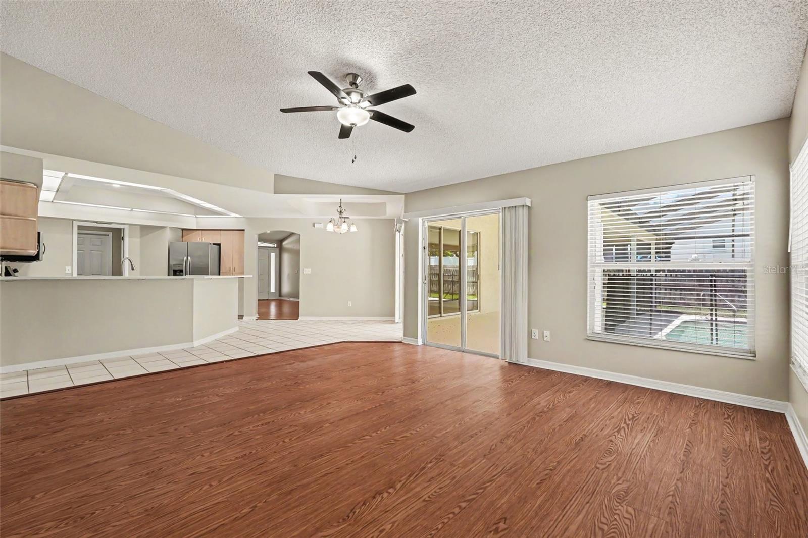 2909 Starmount Dr Property Photo 8