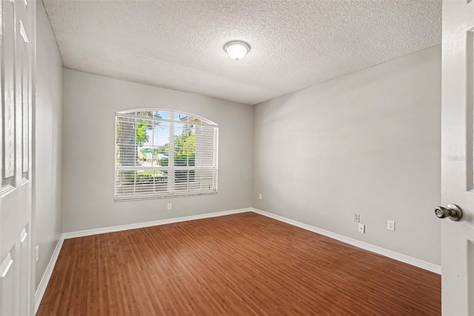 2909 Starmount Dr Property Photo 16