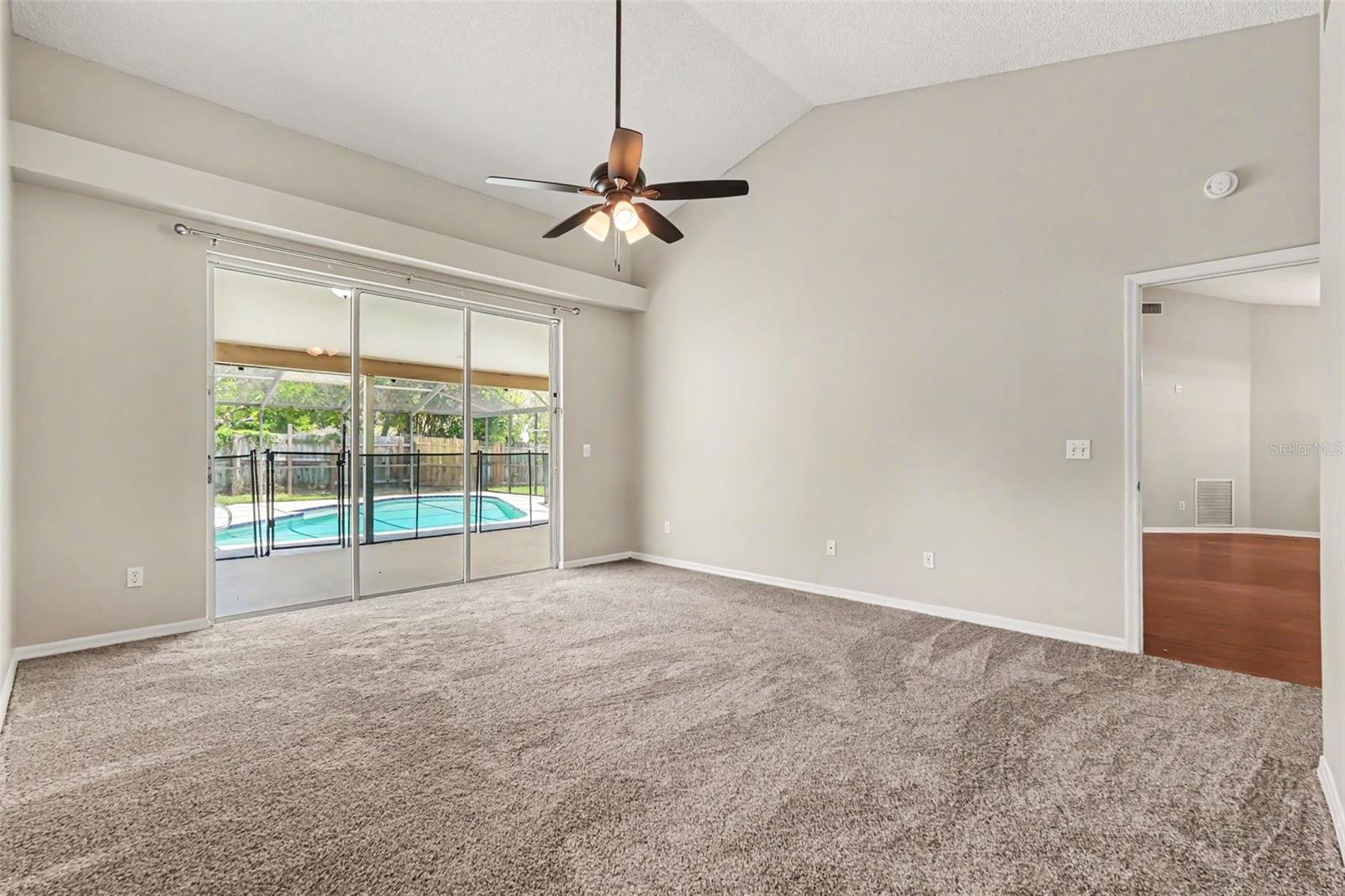 2909 Starmount Dr Property Photo 18