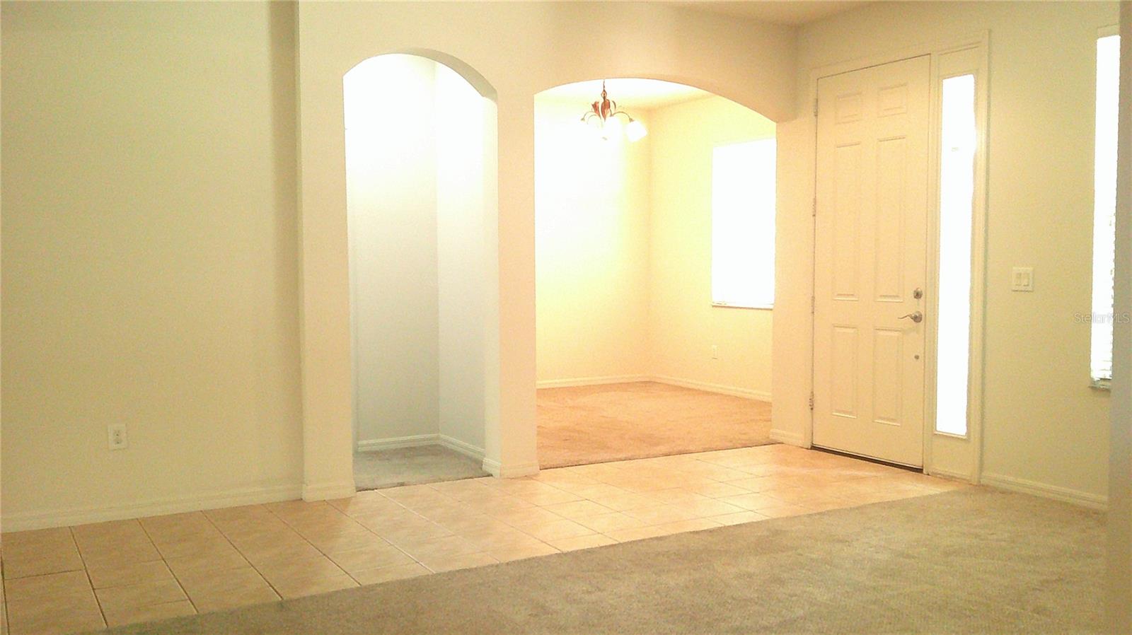 609 Cedar Waxwing Dr Property Photo 8