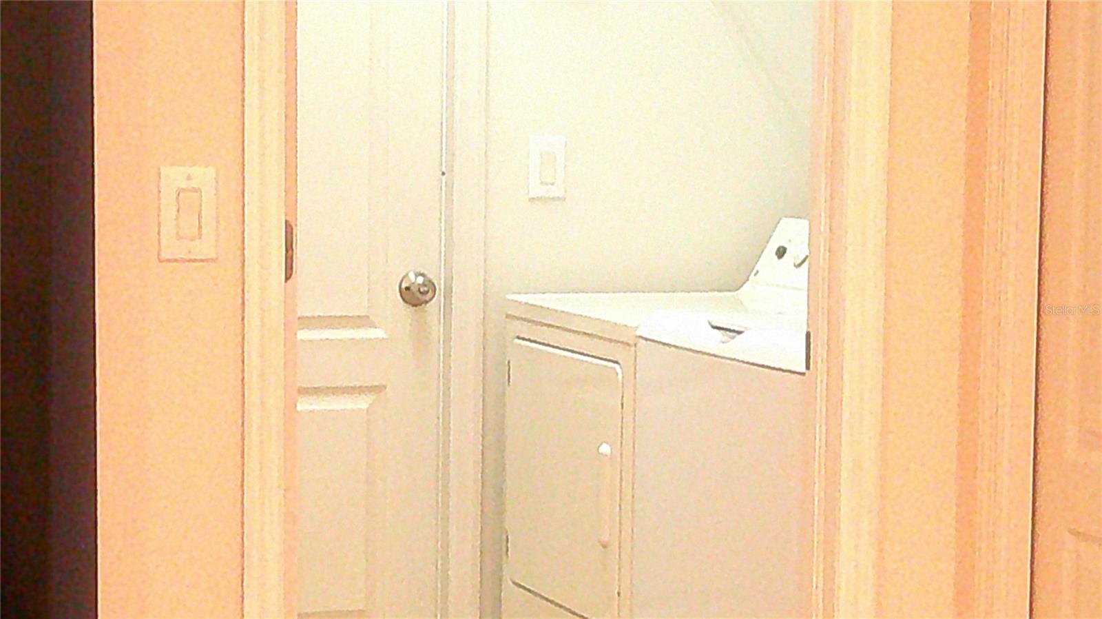 609 Cedar Waxwing Dr Property Photo 20
