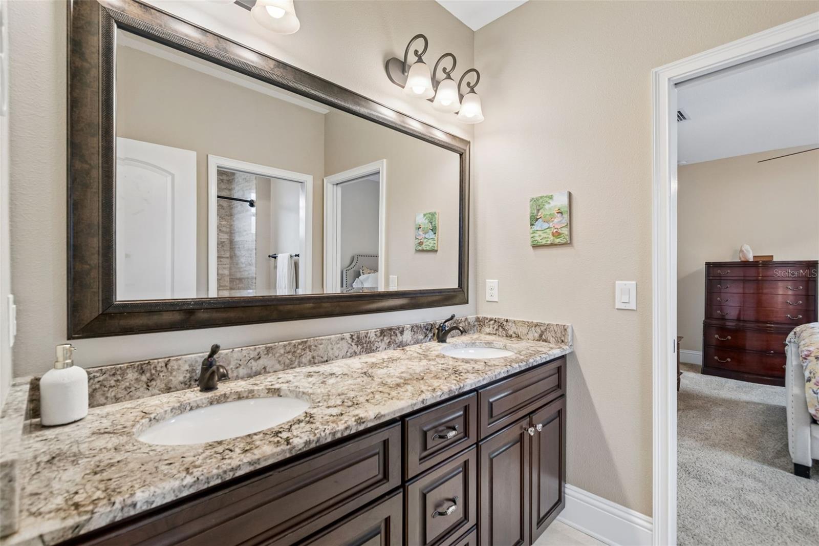 6011 S 3rd St Property Photo 49