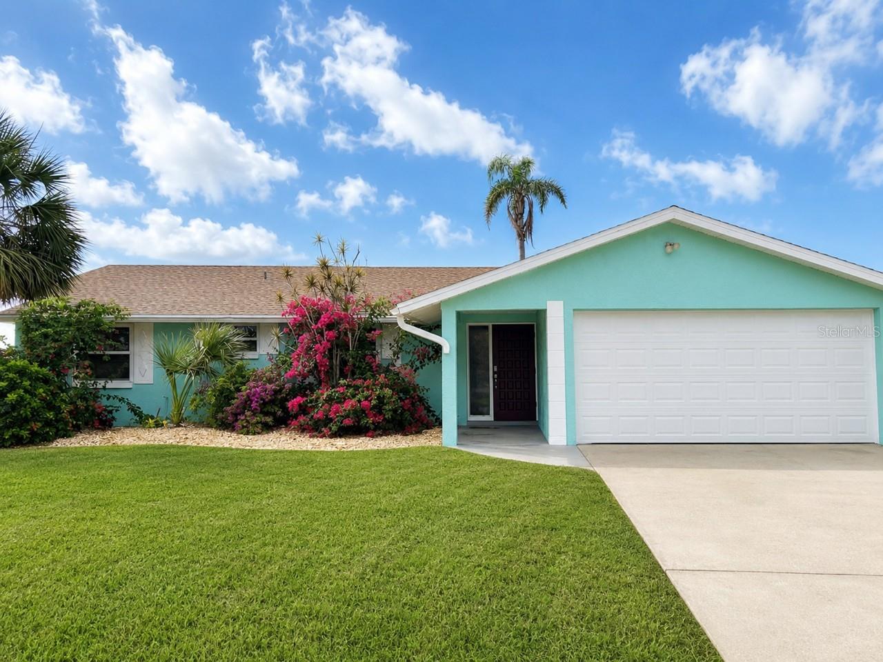 1002 SILVER PALM WAY Property Photo 1